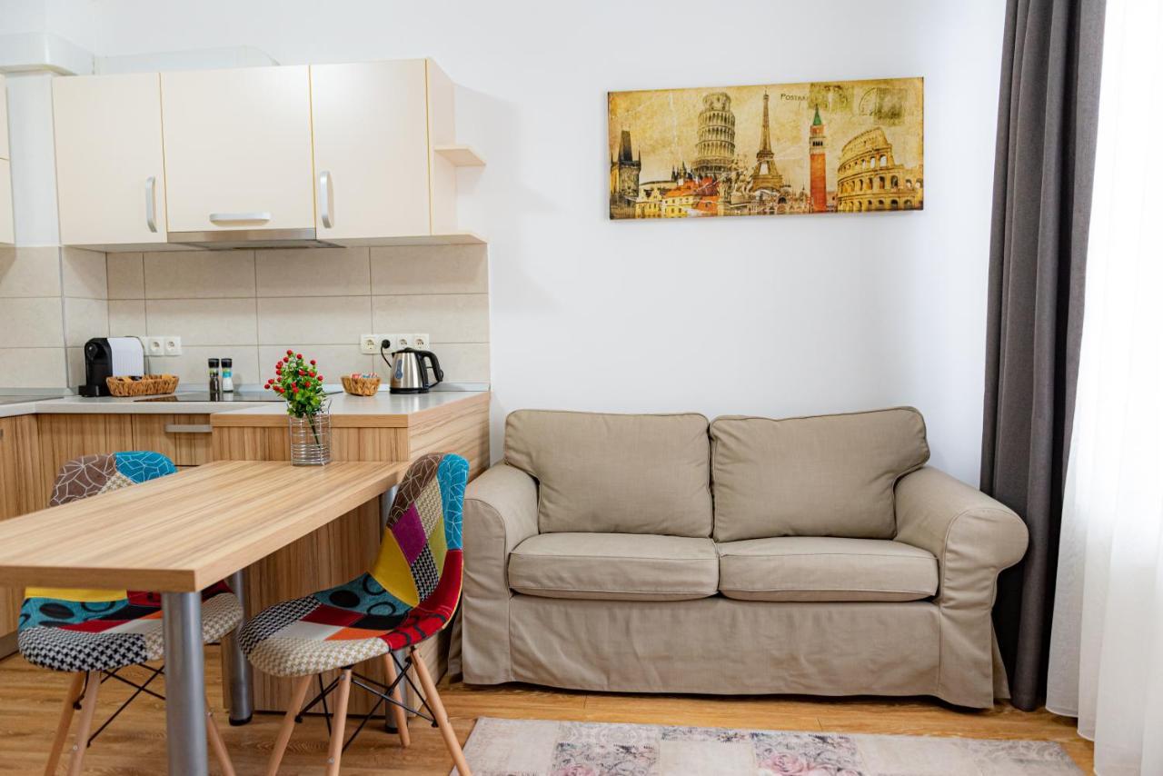 Pastel Apartments Брашов Екстериор снимка